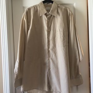 Men’s Van Heusen dress shirt size L